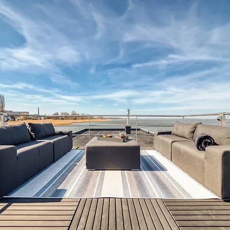 Bright Base With Coastal Access Ribnitz-Damgarten