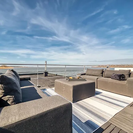 Botel Bright Base With Coastal Access