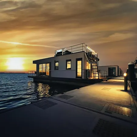 Botel Bright Base With Coastal Access